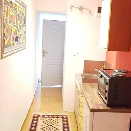 Guest house Ada's